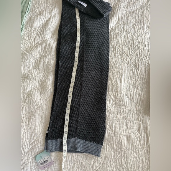 Lululemon Ivivva Scarf & Headband set - Picture 13 of 14